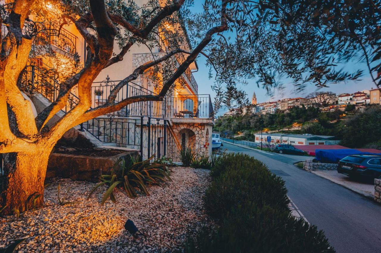 Apartman Marina Vrbnik Exterior foto